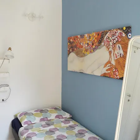 Joivy Mauri - Cosy Flats Near The Duomo-3